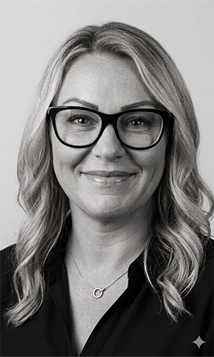 Headshot of Cheryl Whitehead